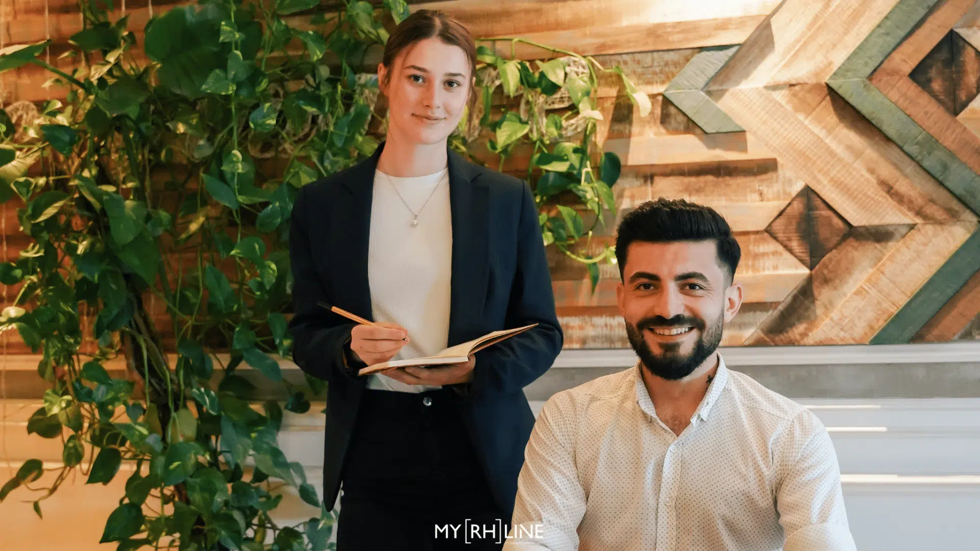 Collaborateurs satisfaits et engagés dans l'expérience apprenant proposée par leur entreprise